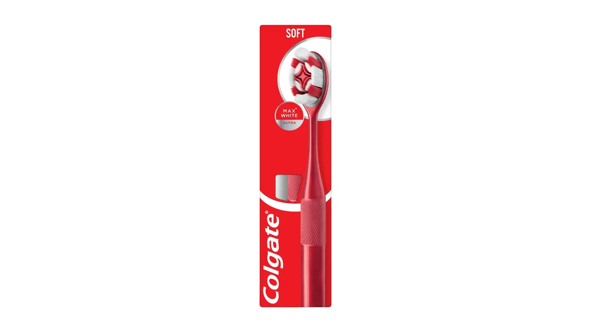 Tandbørste Max White Ultra Soft, Colgate