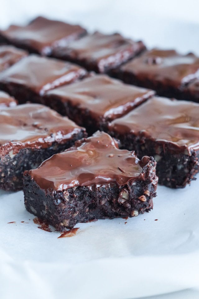 Raw brownie
