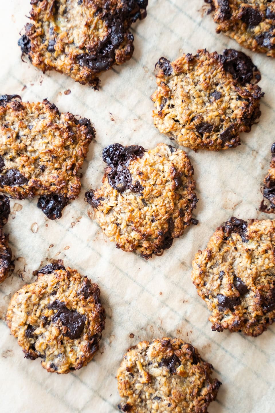 Sunde cookies med havregryn og chokolade