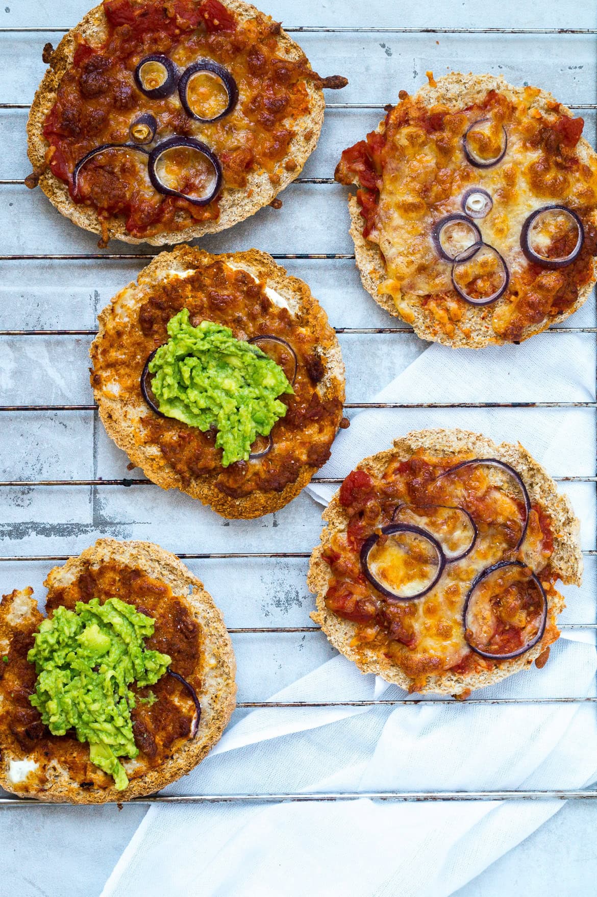 Pita pizza