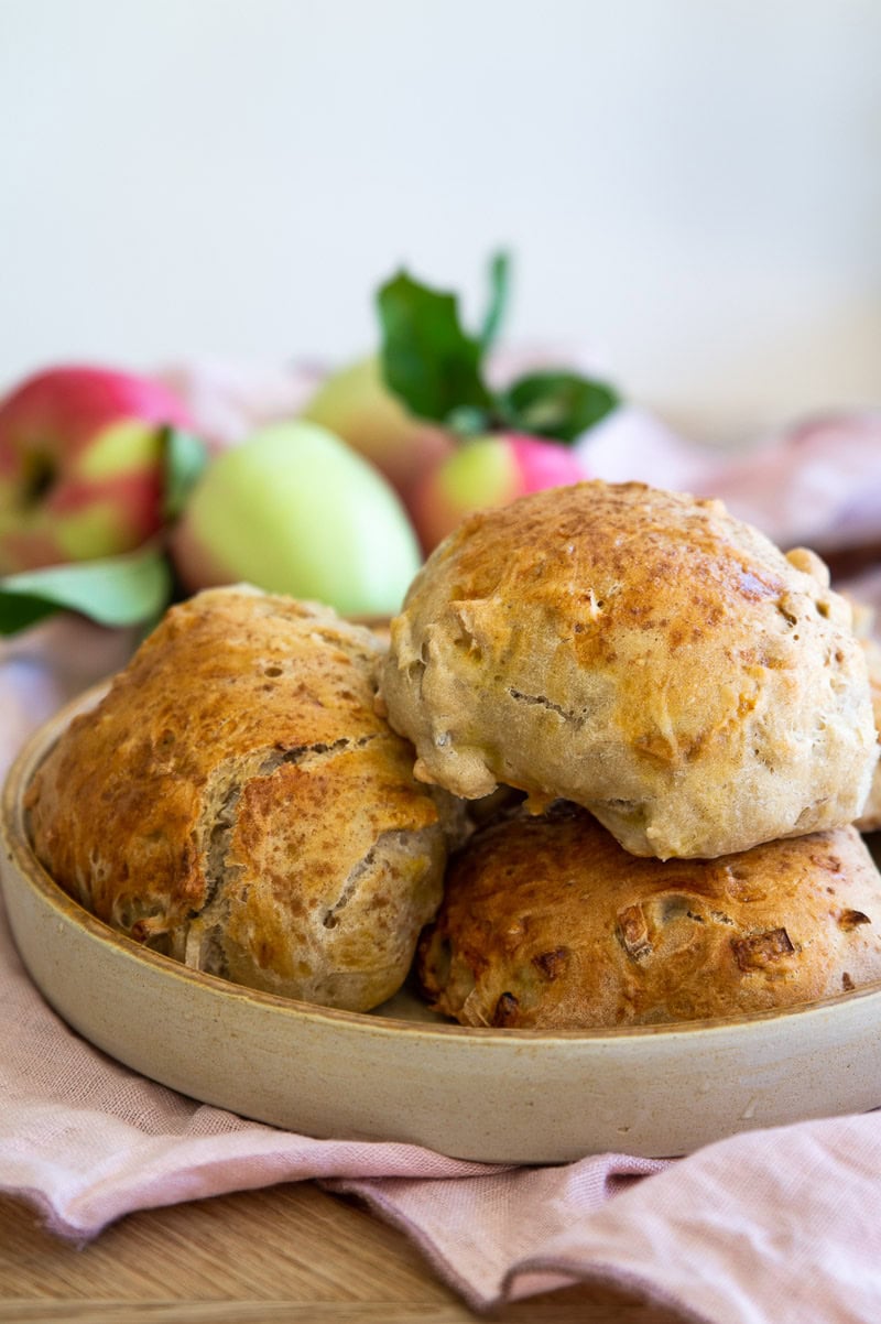 Grove æbleboller med kanel