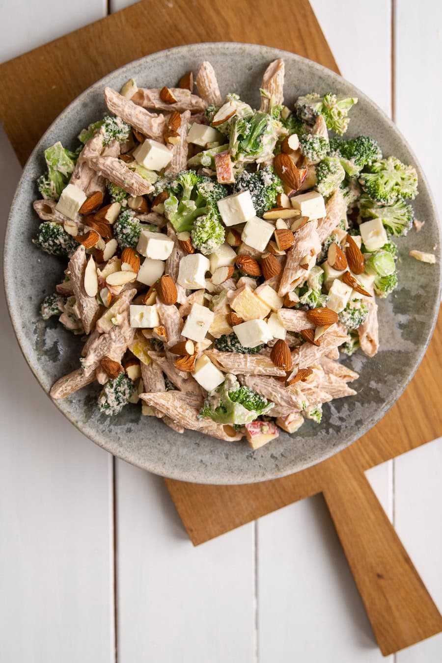 Pastasalat med broccoli