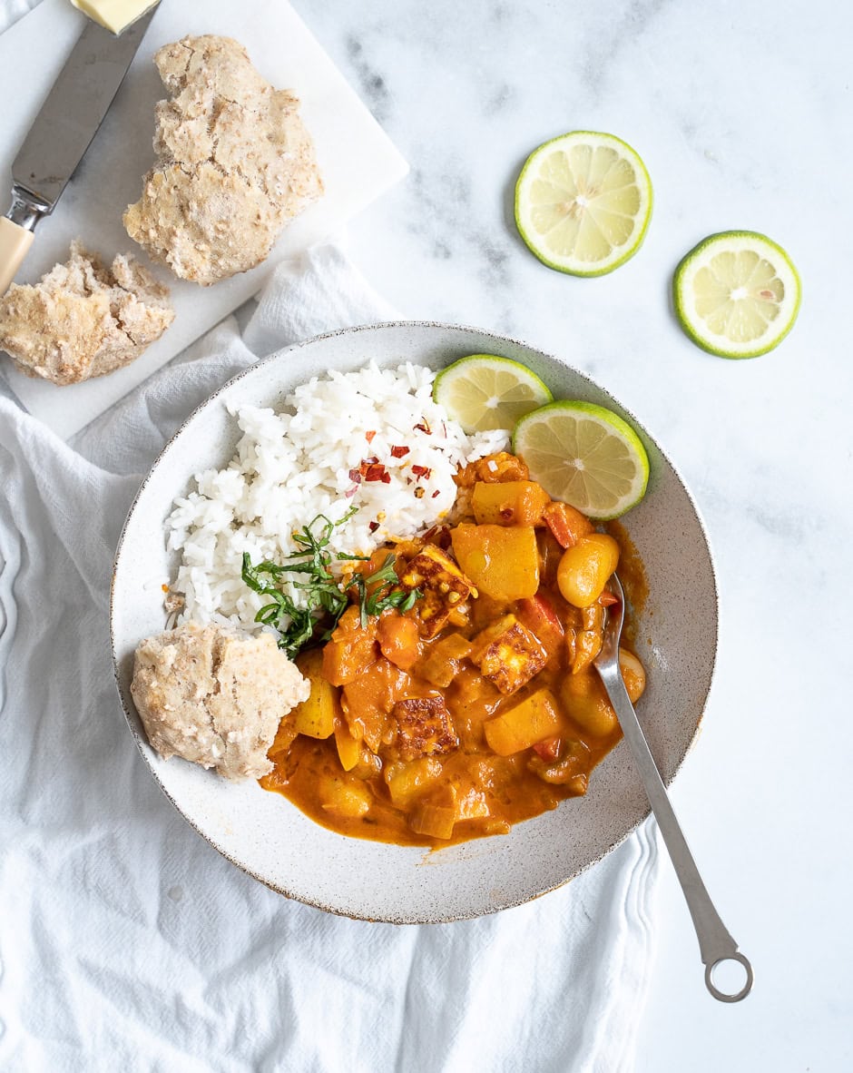 Vegetarisk gryderet med halloumi