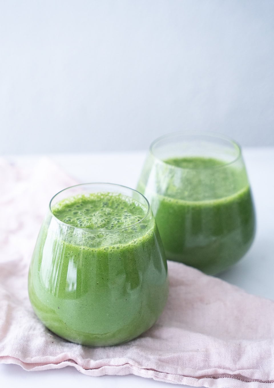 Smoothie med kiwi og mynte